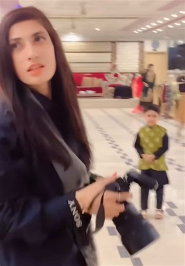 Empowering Female Photographers in Their Journey