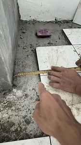 1.7M views · 10K reactions | Tip ukur keramik #PengukuranKeramik #TipsUkurKeramik #UkurKeramik #CaraBenarUkurKeramik #PersiapanPemasanganKeramik #PengukuranAkurat #TeknikUkurKeramik #PemasanganKeramikProfesional #DIYKeramik #RencanaPemasanganKeramik | Herman | Facebook