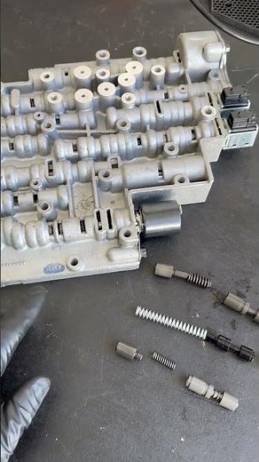 Heads Up! 4L60E SERV General Motors Oversized Torque Converter Clutch Regulator Valves