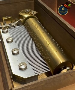 112K views · 4.5K reactions | A very Happy Thanksgiving to all of our American Followers and to anyone who is celebrating this occasion today! Wishing everyone a very happy, peaceful and joyous time full of love and of course - Music!  Here is a piece I’m sure many of you will know - “America the Beautiful” Enjoy | The Music Box Restorer | Facebook