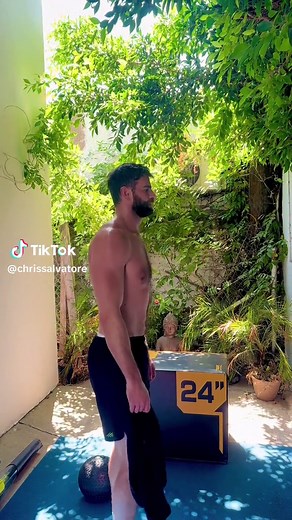 Make em bounce ☄️💪🏻 @CHRISTOPHER LIMA #fyp #chestday #personaltrainer