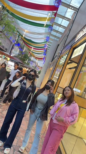 Classy Outfit Ideas: Celebrity Fashion Inspiration