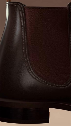 Strength runs through every layer, from the single hide of leather to the final polish. Find your signature R.M.Williams boot today. | R.M.Williams