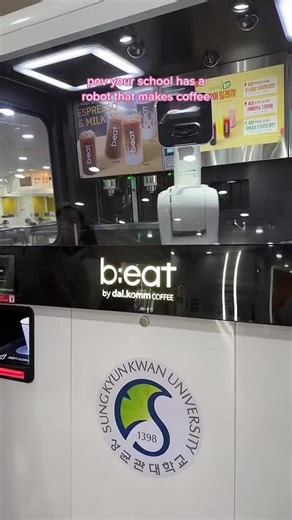 robot coffee machine sign me up 🫶🏻 #alyssainkorea#fyp#foryou#coffee#robotcoffeemaker#robotcoffee#coffeerobot#robotmachine#coffeetiktok#coffeeaddict#koreauniversity#skku#unilife#koreanuniversity#sungkyungkwan#seoul#lifeinkorea#exchangestudent#studentexchangekorea#studentexchange