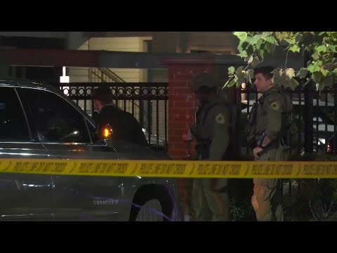 Officers shoot, kill suspect outside Houston apartment complex