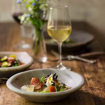 First Table is LIVE in London 🎉 Book the first table of the night at London restaurants and you'll get 50% off the food bill for 2 to 4 diners 🤗 Book now: www.firsttable.co.uk/london | First Table