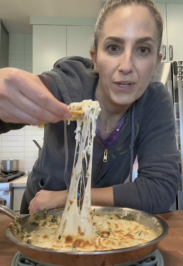 Healthy Spinach and Artichoke Dip Recipe