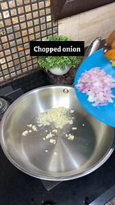 Savoring the rich flavors of Palak Paneer Rice – a symphony of aromatic basmati rice, creamy paneer cubes, and vibrant spinach. A delightful fusion that elevates your dining experience to a new level. 🌿🍚 #PalakPaneer #FoodieAdventures #pulao #pualorecipe #recipe2023 #instagramreel #reelsinstagram #instagramfood #foodism #rice #trendingfoodreels | Cook With Rupam Sehtya