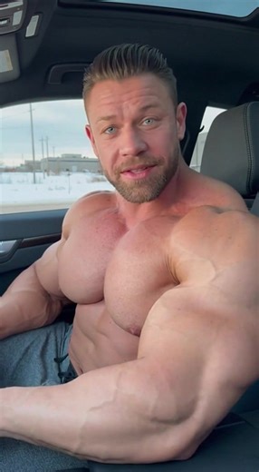 The Power of Muscles: Confidence and Dominance