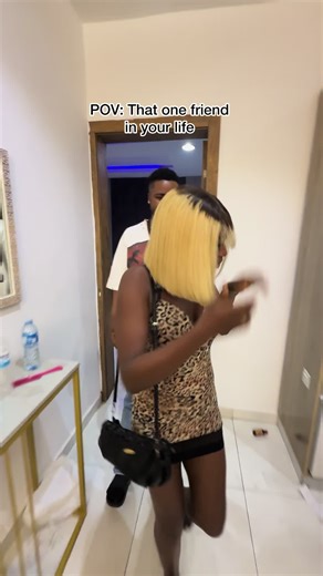 Tag that one friend that can do this 🤣🤣 • #fy #viral #mezeze #stevhoosha #trending