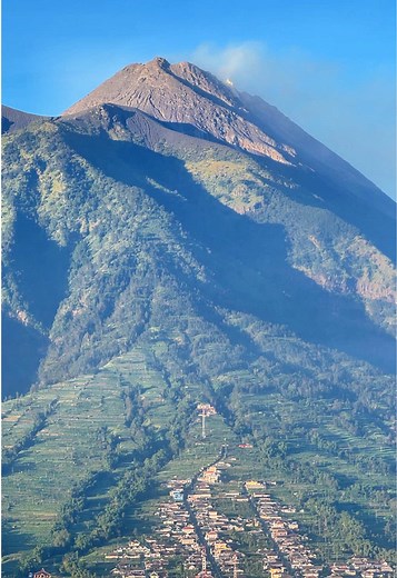 Pendakian Merapi Resmi Dibuka Kembali: Info Jalur dan Tips
