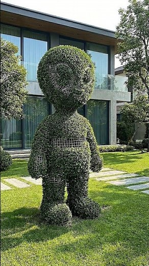 🌿✨ Magical Topiary Transformation: Creating an Astro Boy Garden Sculpture! 🤖