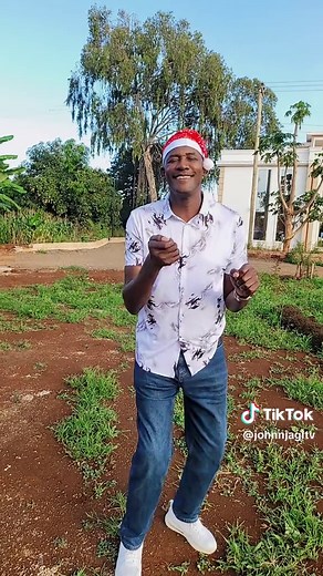 Live Performance by John Njagi at Muthiga Country Club