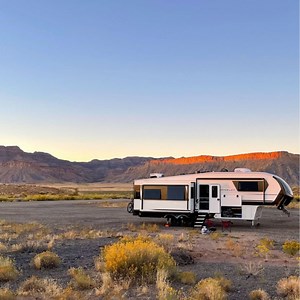 Brinkley Z 2680: Luxury Fifth Wheel RV | Road Mode Access
