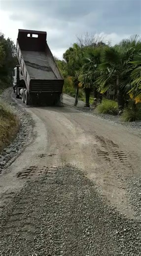 Earthmoving From tank sites to access tracks, solid earthworks make everything else easier. Getting it right at ground level saves problems later. aqualinecontractors.co.nz/single-post/earth-moving 06 879 6238 Aqualine – the trusted name for mole ploughing, trenching, earth moving, drainage, orchard ripping, water intakes and reticulation across Hawke’s Bay. | Aqualine Contractors