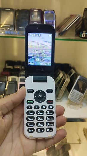 Doro Folding Phone: Retro Technology Redefined