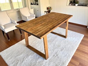 Table de salle à manger en bois massif faite main : pieds trapézoïdaux, bord droit - Etsy France