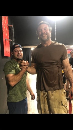 Arm wrestling with the legend Devon Larratt , (I had 0.00% chances to win) 🤣 #gymmax #gatineau #EastVsWest #devonlarratt #armwestling #canada #ontario #legend #topfansfollowers #quebec #ontariocanada | Marc-André Olmstead