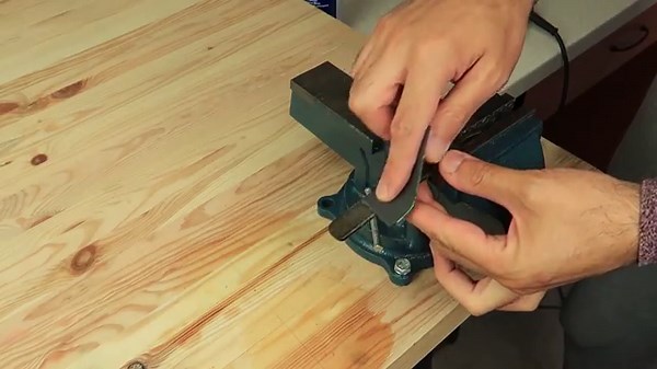 Restoration Rusty Straight Razor with Amazing Masterpiece Handle