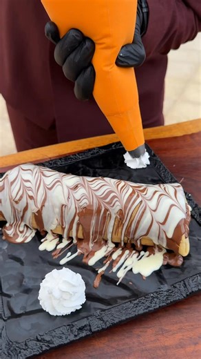 Nour Addin AlGhafir | Banana roll | Instagram