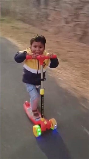 Scooter for kids | tuk tuk