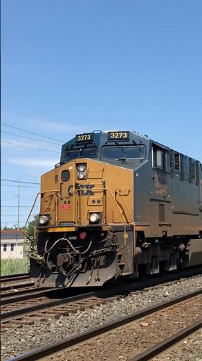 CSX 3273 Flying through Depew Station!! #shortvideos #train #railtrack #csxtransportation