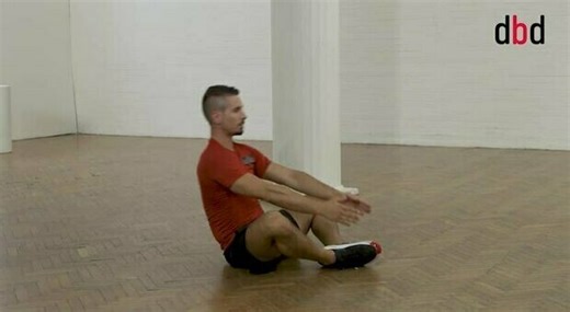 Butterfly sit up, l'esercizio da fare in casa più semplice ed efficace per tornare in forma