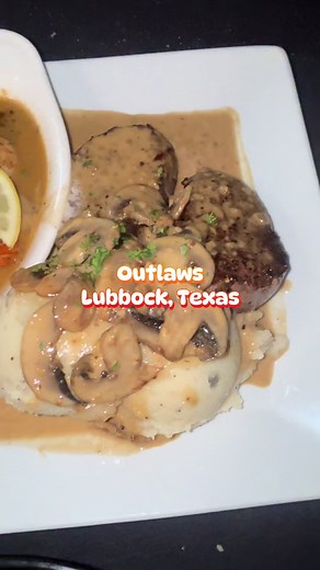 Outlaws Lubbock: New Steakhouse & Seafood Restaurant Near 4525 Milwaukee Ave