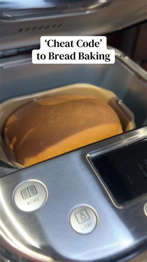 Baking bread the easy way❤️🍞 #breadmaker #bakingbread #homemadebread #easybread