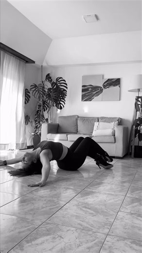 Cata Veiga on Instagram: "“Liberian Girl” es de mis temas favoritos de Michael Jackson 🖤 Después de mucho tiempo, por fin me animé a crear una coreografía para esta canción tan hermosa. Siento que en temas como este, el ‘menos es más’ encaja a la perfección: a veces lo sutil puede ser mucho más sensual que los pasos complejos o extravagantes. . . . #heels #heelsdance #michaeljackson #michaeljacksondance #dance"