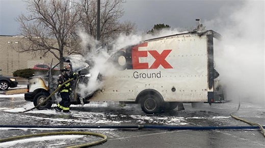 FedEx driver escapes moments before truck bursts into flames in Aurora