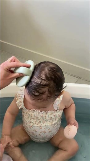 Beaba Silicone Bath Brush #babyessentials