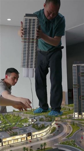 Architect provides on-site guidance for model making