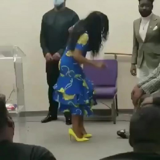 You better tap ma’am 😌‼️#highheelpraisebreak👠 #weshoutinheelsovahere👠 #danceinyourshoes #praiseNLettos #fypシ #praisebreak #sendusvideos📲