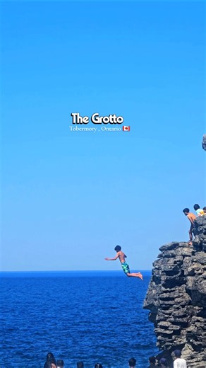 The Grotto is the most famous attraction located within Bruce Peninsula National Park,ON, Canada 🇨🇦