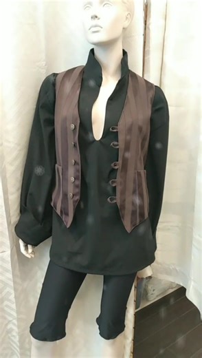 Unique Poet Shirt Outfits for Every Occasion