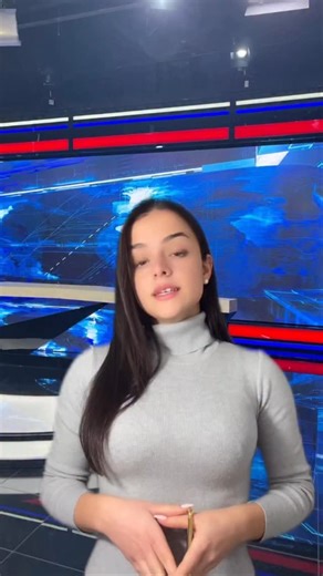 TODAY PRESS on Instagram: "Στη Θεσσαλονίκη έφτασαν το μεσημέρι με αεροσκάφος του ΕΚΑΒ οι δύο από τους τρεις τραυματίες οπαδούς του ΠΑΟΚ που επέζησαν από το θανατηφόρο τροχαίο στη Ρουμανία. Το αεροπλάνο-ασθενοφόρο απογειώθηκε από την Τιμισοάρα και προσγειώθηκε στο αεροδρόμιο «Μακεδονία», με τους δύο νεαρούς να διακομίζονται άμεσα στο νοσοκομείο Παπαγεωργίου. Ο τρίτος τραυματίας παραμένει στη Ρουμανία, καθώς υποβλήθηκε σε χειρουργική επέμβαση και κρίθηκε απαραίτητο να παραμείνει υπό στενή ιατρική 