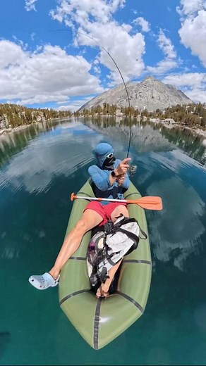 Little Lakes Valley day 1! Classic annual trip, but first time solo! @alpacka_raft scout for the alpine lakes @hyperlite_mountain_gear pack @altrarunning trail runners | davidsjeong