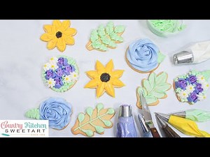 How to Decorate Sugar Cookies with Buttercream Flowers