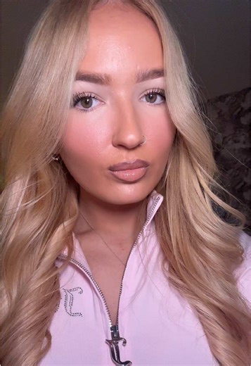 Extreme Lip Plumper Review by Bradley Hunt