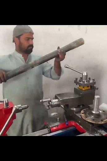 Joining heavy metal rod #viral #creatorsearchinsights Suggested titleThe Life of a Mechanic #reels