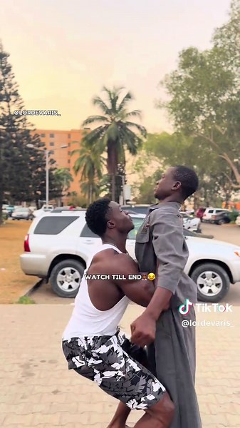 Funny Guy Reacts to Meme Sounds