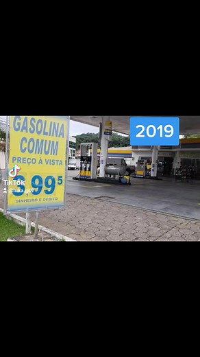 oh final e o melhor 🤣🤣🤣🤣#roubo #forabolsonaro #bosolnaro #gasolina #vaiprofybct😡🗡️