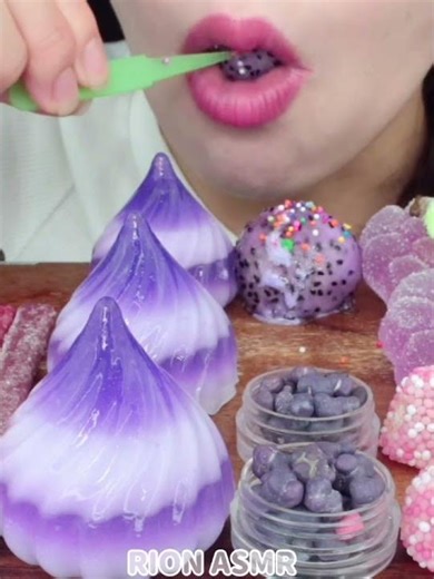 PURPLE SWEETS 💜EATING SOUNDS #asmr #mukbang #咀嚼音 #eatingsounds