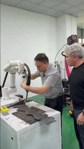#Programming-free welding robot #Programming-free spraying robot #Upping and unloading robot