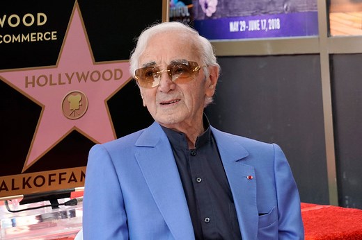 Charles Aznavour : Qui sont les six enfants du chanteur ?