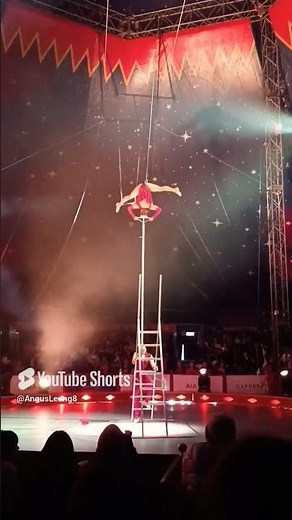 AIA WORLD CIRCUS DUO GO PERCH ART #hongkong #aia #carnival #circus #show AIA 香港馬戲 😀👍 #acrobatics