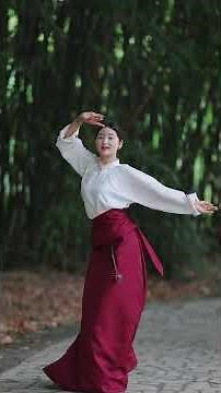 玛尼之歌#藏族锅庄舞#Tibetan Guozhuang Dance#藏族姑娘#Tibetan girls#チベット族ゴジャン踊り#チベット族の娘#티벳족 궈좡 무용#티벳족 소녀