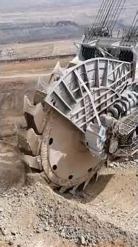 World's Largest Excavator Machine 😱 | Bagger 293 Giant Machine Explained