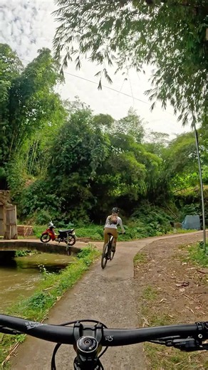 Gowes ke Warung Lemon Tea Teh Nur via Cadas Gantung Soreang Jalur Sungapan #gowes #sepeda #sepedagunung #mtb